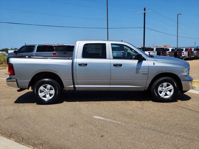 2023 RAM Ram 1500 Classic RAM 1500 CLASSIC TRADESMAN CREW CAB 4X4 57 BOX