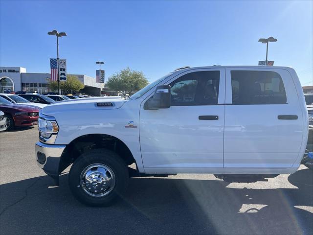 2024 RAM Ram 3500 Chassis Cab RAM 3500 TRADESMAN CREW CAB CHASSIS 4X4 60 CA