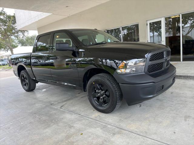 2023 RAM Ram 1500 Classic RAM 1500 CLASSIC TRADESMAN CREW CAB 4X4 57 BOX