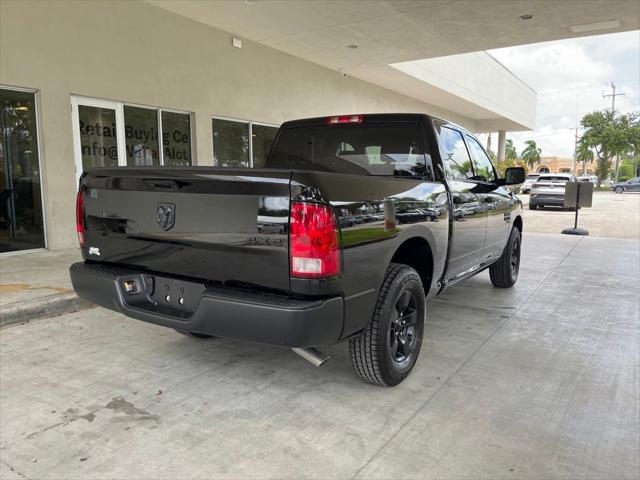 2023 RAM Ram 1500 Classic RAM 1500 CLASSIC TRADESMAN CREW CAB 4X4 57 BOX