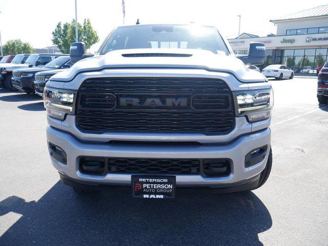 2024 RAM Ram 3500 RAM 3500 LIMITED CREW CAB 4X4 64 BOX