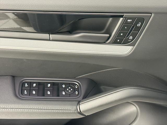 2024 Porsche Cayenne AWD