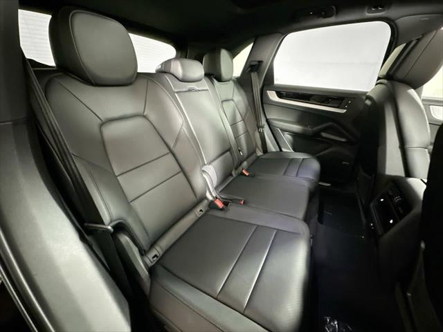 2024 Porsche Cayenne AWD