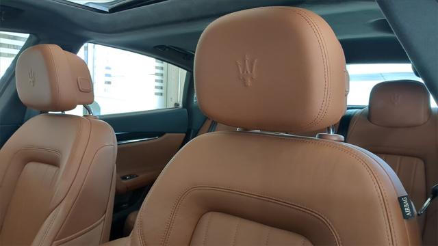 2022 Maserati Quattroporte Modena