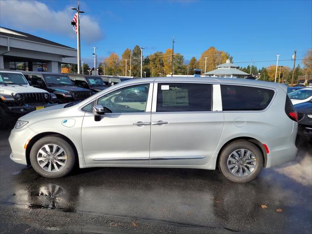 2023 Chrysler Pacifica Hybrid PACIFICA PLUG-IN HYBRID LIMITED