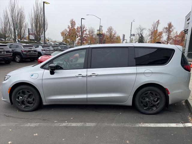 2023 Chrysler Pacifica Plug-In Hybrid PACIFICA PLUG-IN HYBRID LIMITED