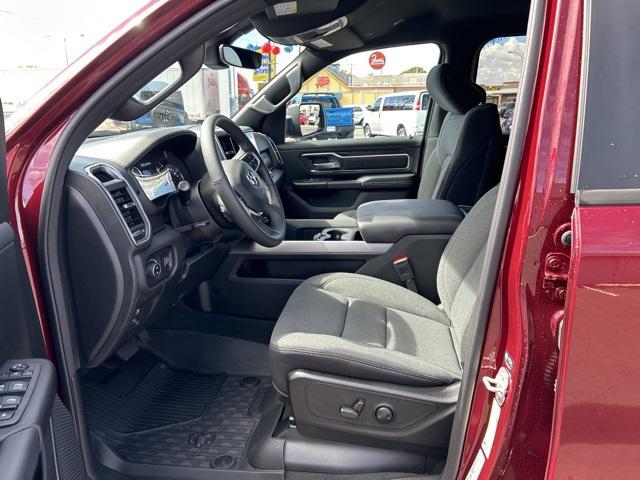 2024 RAM Ram 1500 RAM 1500 BIG HORN CREW CAB 4X4 64 BOX