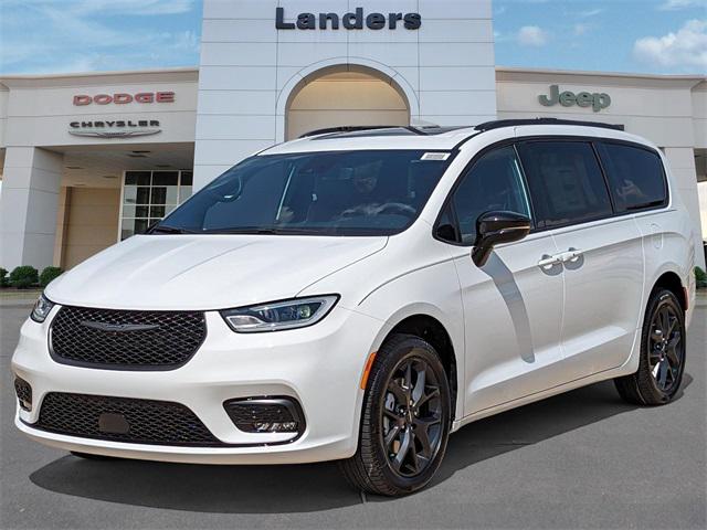 2023 Chrysler Pacifica PACIFICA LIMITED AWD