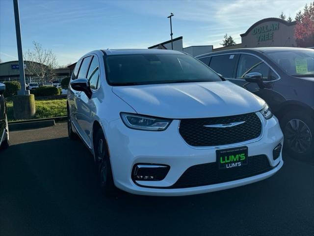 2023 Chrysler Pacifica Plug-In Hybrid PACIFICA PLUG-IN HYBRID LIMITED