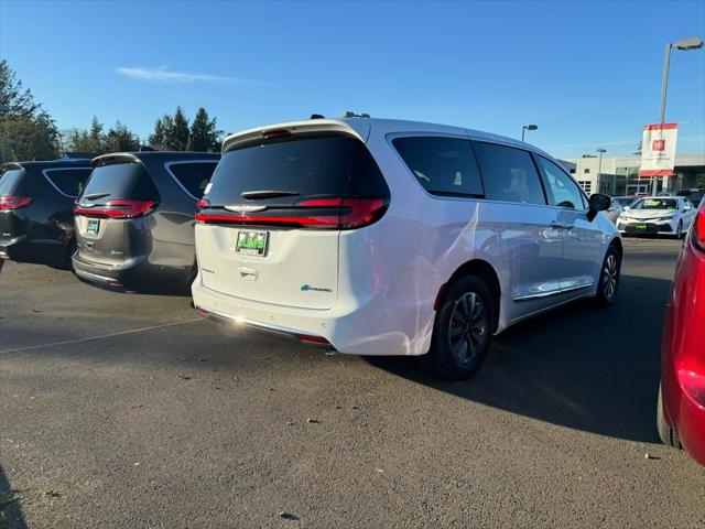 2023 Chrysler Pacifica Plug-In Hybrid PACIFICA PLUG-IN HYBRID LIMITED