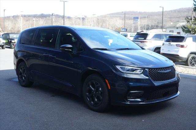 2023 Chrysler Pacifica Plug-In Hybrid PACIFICA PLUG-IN HYBRID LIMITED