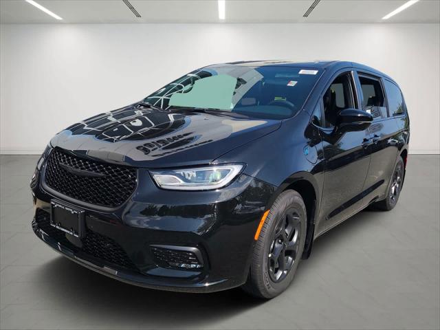 2023 Chrysler Pacifica Hybrid PACIFICA PLUG-IN HYBRID LIMITED 2023 Chrysler Pacifica Hybrid PACIFICA PLUG-IN HYBRID LIMITED