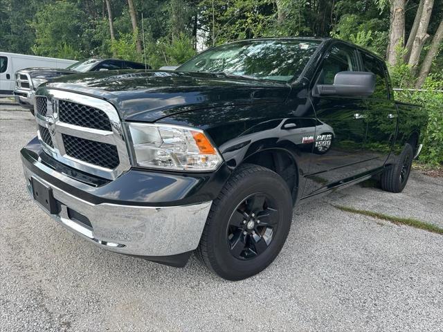 2017 RAM 1500 SLT Crew Cab 4x4 64 Box 2017 RAM 1500 SLT Crew Cab 4x4 64 Box