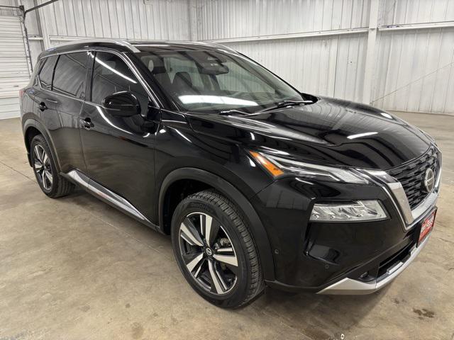 2021 Nissan Rogue Platinum FWD