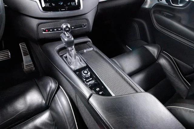 2020 Volvo XC90 T6 R-Design 7 Passenger