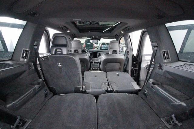 2020 Volvo XC90 T6 R-Design 7 Passenger