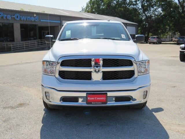 2023 RAM Ram 1500 Classic RAM 1500 CLASSIC TRADESMAN CREW CAB 4X4 57 BOX