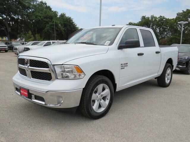 2023 RAM Ram 1500 Classic RAM 1500 CLASSIC TRADESMAN CREW CAB 4X4 57 BOX