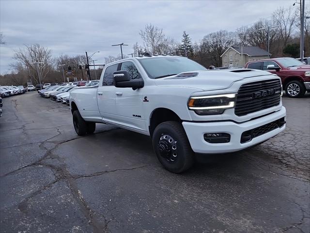 2024 RAM Ram 3500 RAM 3500 LARAMIE CREW CAB 4X4 8 BOX