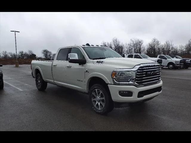 2024 RAM Ram 3500 RAM 3500 LIMITED LONGHORN CREW CAB 4X4 8 BOX