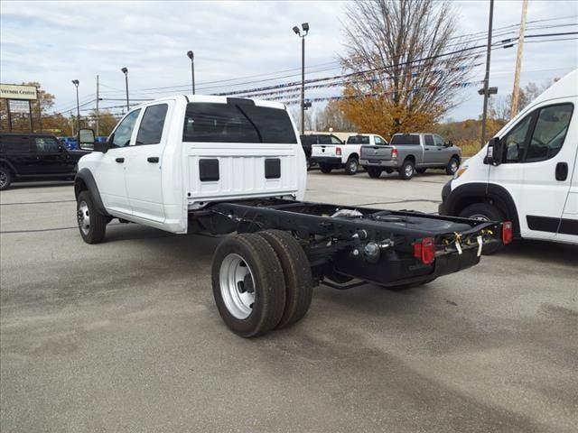 2024 RAM Ram 5500 Chassis Cab RAM 5500 TRADESMAN CHASSIS CREW CAB 4X4 60 CA