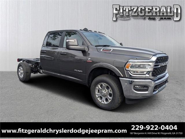 2024 RAM Ram 3500 Chassis Cab RAM 3500 SLT CREW CAB CHASSIS 4X4 60 CA