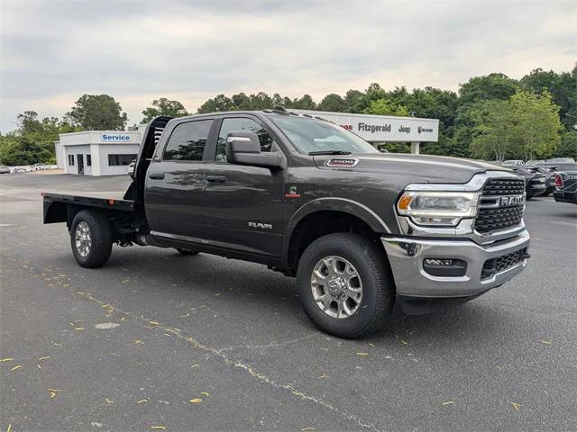 2024 RAM Ram 3500 Chassis Cab RAM 3500 SLT CREW CAB CHASSIS 4X4 60 CA