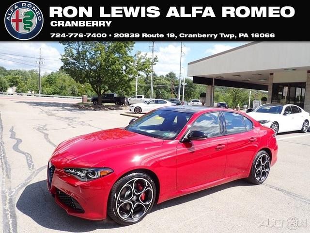 2024 Alfa Romeo Giulia GIULIA VELOCE AWD