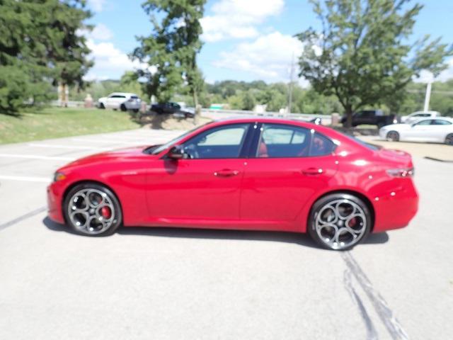 2024 Alfa Romeo Giulia GIULIA VELOCE AWD