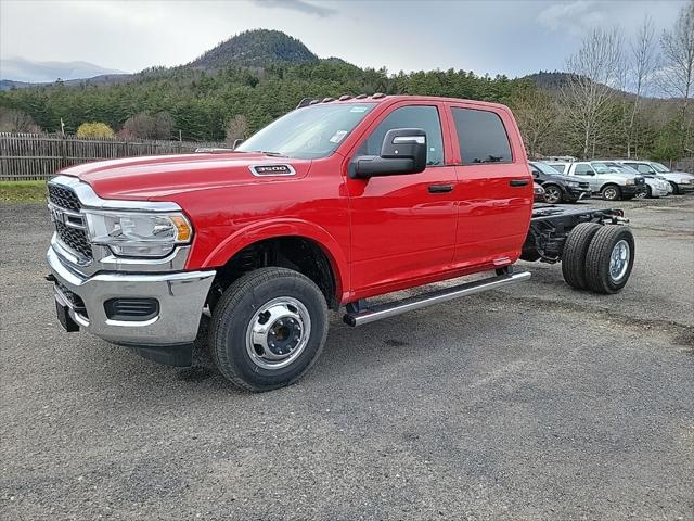 2024 RAM Ram 3500 Chassis Cab RAM 3500 TRADESMAN CREW CAB CHASSIS 4X4 60 CA 2024 RAM Ram 3500 Chassis Cab RAM 3500 TRADESMAN CREW CAB CHASSIS 4X4 60 CA