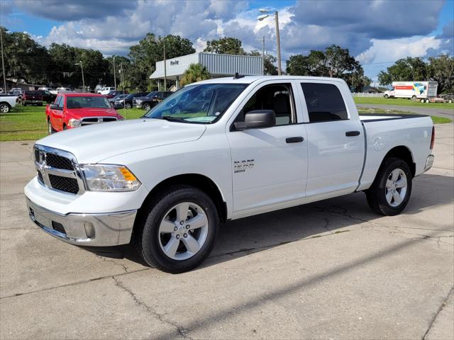 2023 RAM Ram 1500 Classic RAM 1500 CLASSIC TRADESMAN CREW CAB 4X4 57 BOX