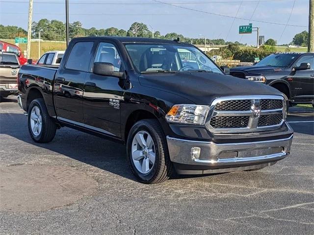 2023 RAM Ram 1500 Classic RAM 1500 CLASSIC TRADESMAN CREW CAB 4X4 57 BOX