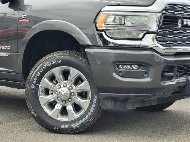 2024 RAM Ram 3500 RAM 3500 LIMITED CREW CAB 4X4 8 BOX