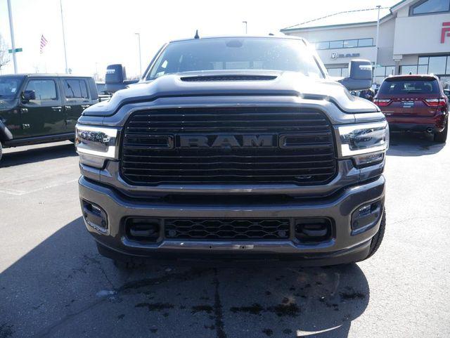 2024 RAM Ram 3500 RAM 3500 LARAMIE CREW CAB 4X4 8 BOX