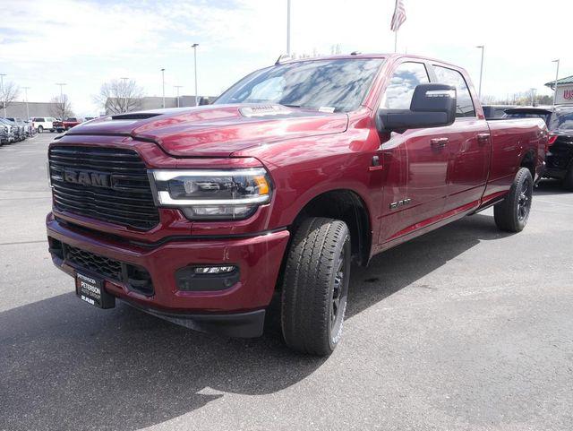 2024 RAM Ram 3500 RAM 3500 LARAMIE CREW CAB 4X4 8 BOX