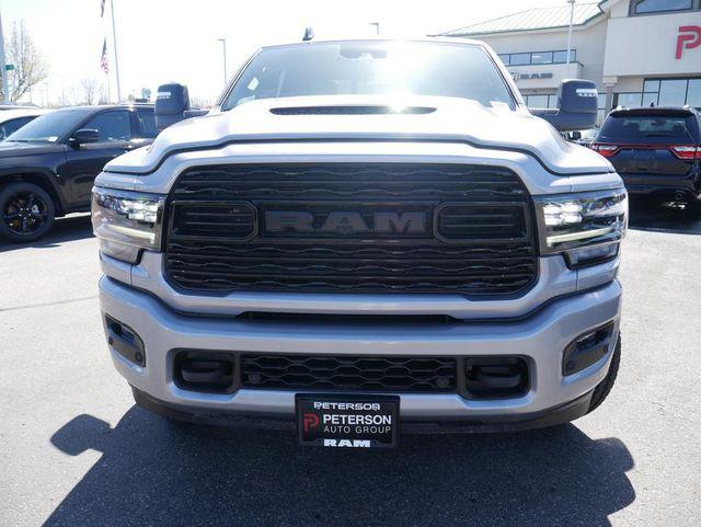 2024 RAM Ram 3500 RAM 3500 LIMITED CREW CAB 4X4 8 BOX