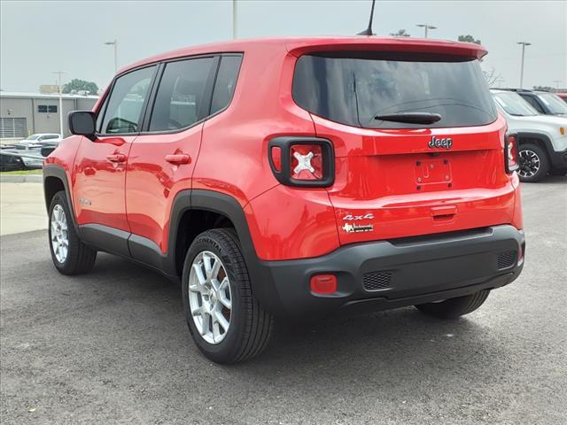 2023 Jeep Renegade RENEGADE LATITUDE 4X4