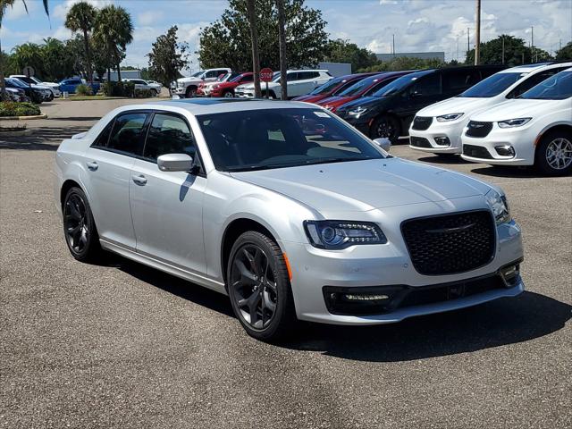 2023 Chrysler Chrysler 300 300S V8