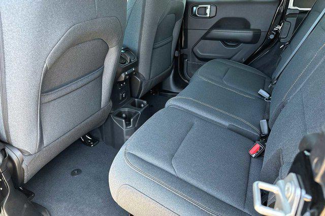 2024 Jeep Wrangler 4-Door Sahara 4x4