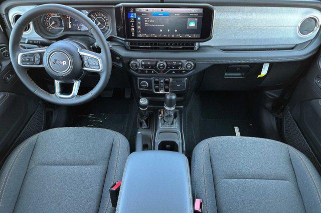 2024 Jeep Wrangler 4-Door Sahara 4x4
