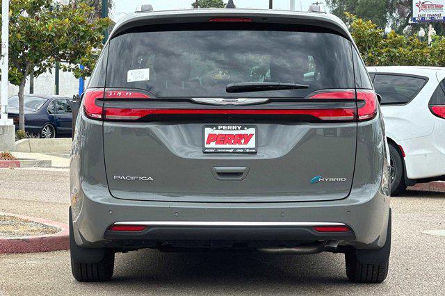 2023 Chrysler Pacifica Hybrid Pinnacle