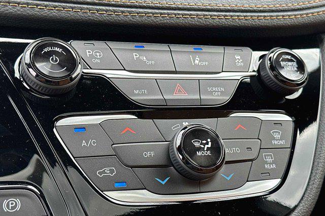 2023 Chrysler Pacifica Hybrid Pinnacle