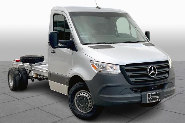 2022 Mercedes-Benz Sprinter 3500XD Chassis Standard Roof V6