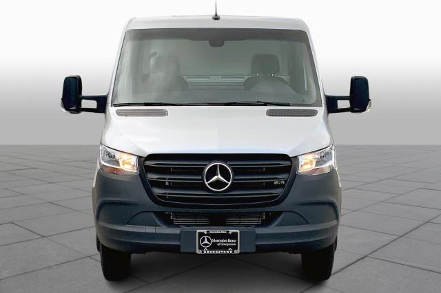 2022 Mercedes-Benz Sprinter 3500XD Chassis Standard Roof V6