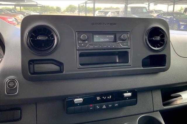 2022 Mercedes-Benz Sprinter 3500XD Chassis Standard Roof V6