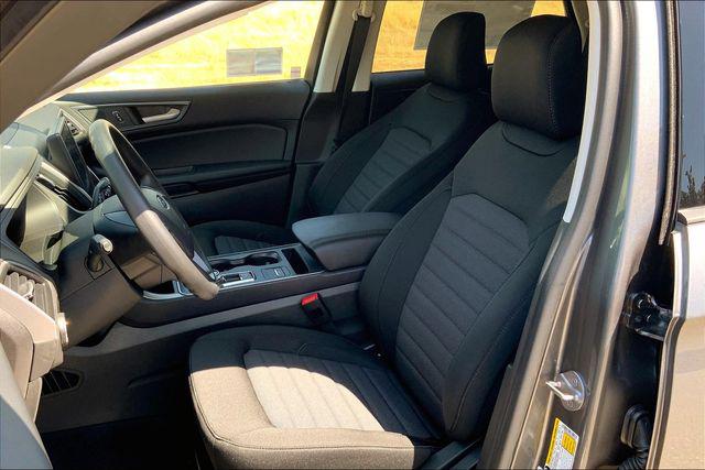2023 Ford Edge SE