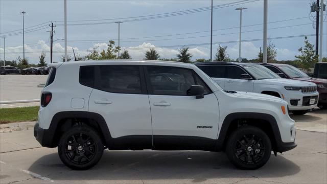 2023 Jeep Renegade RENEGADE LATITUDE 4X4