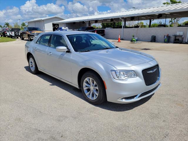 2023 Chrysler Chrysler 300 300 TOURING