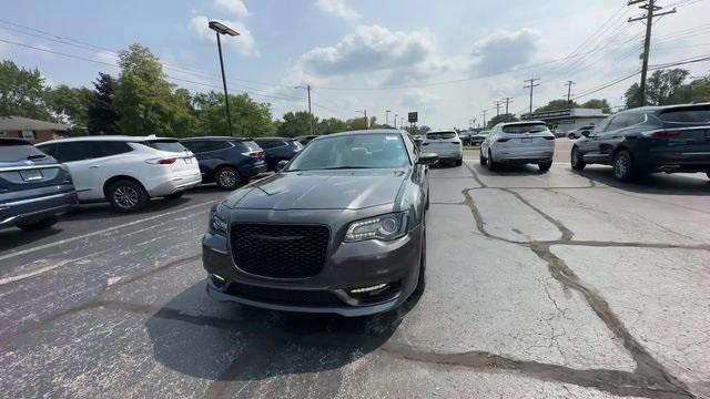 2023 Chrysler Chrysler 300 300 TOURING L RWD