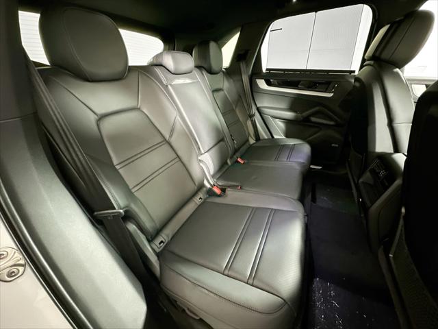 2024 Porsche Cayenne S